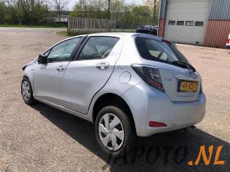 Toyota Yaris Yaris III (P13), Hatchback, 2010 / 2020 1.5 16V Hybrid picture 3