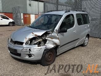 Coche siniestrado Toyota Yaris-verso Yaris Verso (P2), MPV, 1999 / 2005 1.3 16V 2004/1