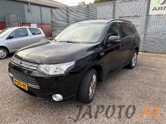 Uttjänta bilar auto Mitsubishi Outlander Outlander (GF/GG), SUV, 2012 / 2022 2.0 16V PHEV 4x4 2013/12