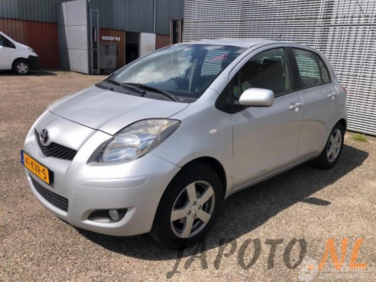 Toyota Yaris Yaris II (P9), Hatchback, 2005 / 2014 1.33 16V Dual VVT-I