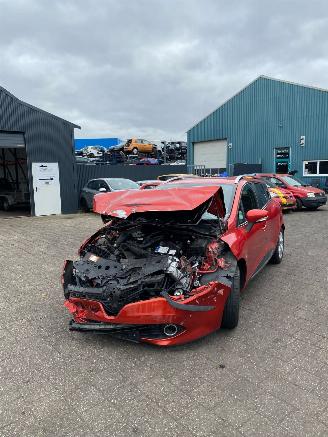 Sloopauto Renault Clio IV Estate/Grandtour (7R) Combi 5-drs 0.9 Energy TCE 90 12V (H4B-408(H4B-B4)) [66kW] 2016/1