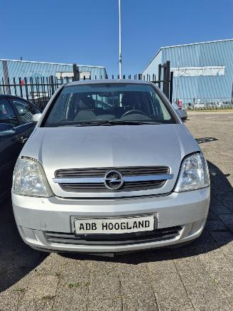 Coche siniestrado Opel Meriva MPV, Benzine, 1.598cc, 64kW (87pk), FWD, Z16SE , 5-BAK 2004/1