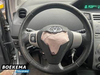 Toyota Yaris 1.3 VVTi Luna Climate Cruise picture 24