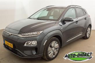 damaged passenger cars Hyundai Kona EV Fashion 64 kWh Camera Navi Clima 2020/11