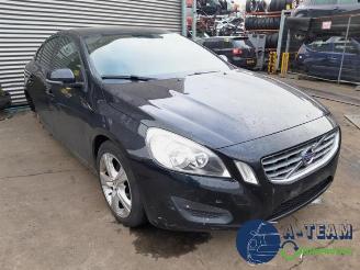 Volvo S-60 S60 II (FS), Sedan, 2010 / 2018 1.6 T4 16V picture 3