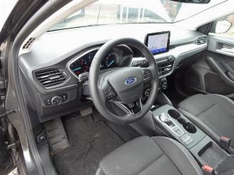 Ford Focus Focus 4, Hatchback, 2018 1.0 Ti-VCT EcoBoost 12V 125 picture 13