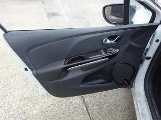 Renault Clio Clio IV Estate/Grandtour (7R), Combi 5-drs, 2012 / 2021 0.9 Energy TCE 12V picture 7