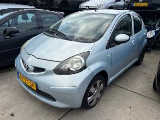 Toyota Aygo 1.0i picture 2