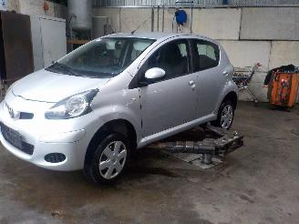 Auto da rottamare Toyota Aygo Aygo (B10) Hatchback 1.0 12V VVT-i (1KR-FE) [50kW]  (07-2005/05-2014) 2009