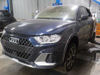 disassembly passenger cars Audi A1 A1 City Carver (GBH) Hatchback 5-drs 1.0 30 TFSI 12V (DKJA) [85kW]  (0=
7-2019/07-2022) 2020