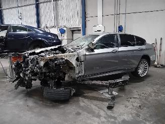 Salvage car BMW 5-serie 5 serie (F10) Sedan 530d 24V (N57-D30A) [180kW]  (01-2010/08-2011) 2011