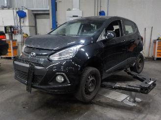 Salvage car Hyundai I-10 i10 (B5) Hatchback 1.2 16V (G4LA) [64kW]  (12-2013/06-2020) 2014
