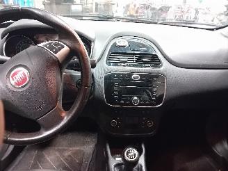 Fiat Punto Punto Evo (199) Hatchback 1.3 JTD Multijet 85 16V (199.B.4000(Euro 5))=
 [62kW]  (10-2009/02-2012) picture 5