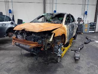 Purkuautot passenger cars Volkswagen Golf Golf VII (AUA) Hatchback 2.0 R 4Motion 16V (CJXC) [221kW]  (11-2013/08=
-2020) 2016/1