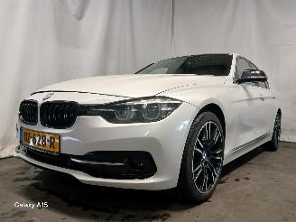 uszkodzony samochody osobowe BMW 3-serie 3 serie (F30) Sedan 320d 2.0 16V (B47-D20A) [140kW]  (07-2015/10-2018)= 2016/1