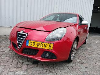 damaged passenger cars Alfa Romeo Giulietta Giulietta (940) Hatchback 1.4 TB 16V MultiAir (940.A.2000) [125kW]  (0=
4-2010/10-2018) 2011/5