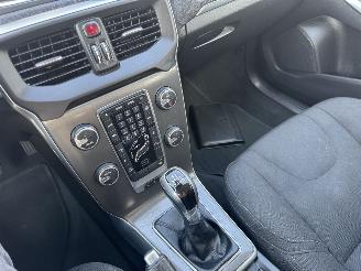 Volvo V-40 2.0 D2 R-Design picture 17