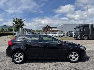 Volvo V-40 2.0 D2 R-Design picture 8