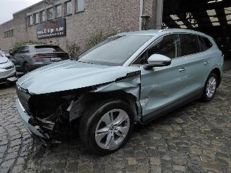 damaged passenger cars Skoda Enyaq Version 60 2023/11