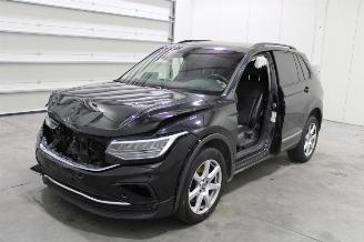 Unfallwagen Volkswagen Tiguan  2022/6