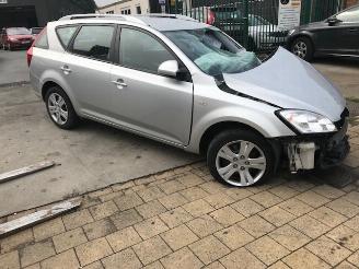 disassembly passenger cars Kia Cee d  2009/1
