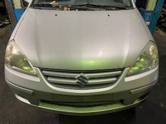 Démontage voiture Suzuki Liana  2006/1