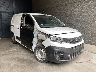 Vrakbiler auto Peugeot Partner Partner/Ranch (EF/EU) Van 1.5 BlueHDi 100 Bestel  Diesel 1.499cc 75kW (102pk) FWD 2020/2