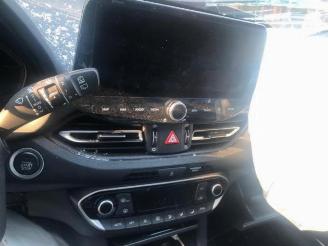 Hyundai I-30 i30 Wagon (PDEF5), Combi, 2017 1.5 T-GDI 16V Hybrid 48V picture 11