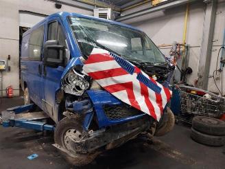 Salvage car Peugeot Boxer Boxer (U9), Van, 2006 2.2 HDi 110 Euro 5 2011/10