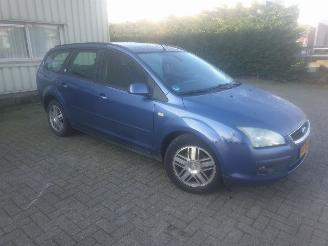 Unfallwagen Ford Focus 1.6 ghia 2005/1