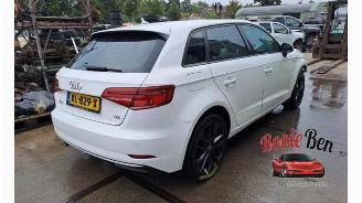 Audi A3 A3 Sportback (8VA/8VF), Hatchback 5-drs, 2012 / 2020 1.6 TDI Ultra 16V picture 6