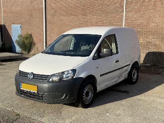 uszkodzony samochody osobowe Volkswagen Caddy 1.6 TDI L1 H1 2015/1