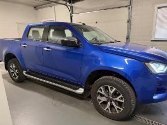 Coche accidentado Isuzu D-Max // NUR 12000 KM // 2024/7