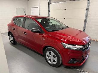 damaged passenger cars Dacia Sandero  2023/10