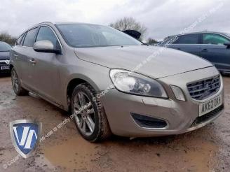 Salvage car Volvo V-60 V60 I (FW/GW), Combi, 2010 / 2018 1.6 DRIVe 2013/5