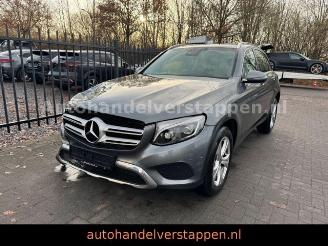 krockskadad bil auto Mercedes GLC 220 d 4Matic Urban Sport Panorama 2019/4